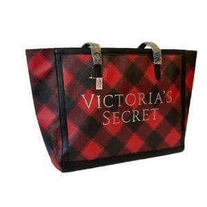 New Victoria’s Secret Black Friday 2021 Weekender Tote Bag & Black Wallet